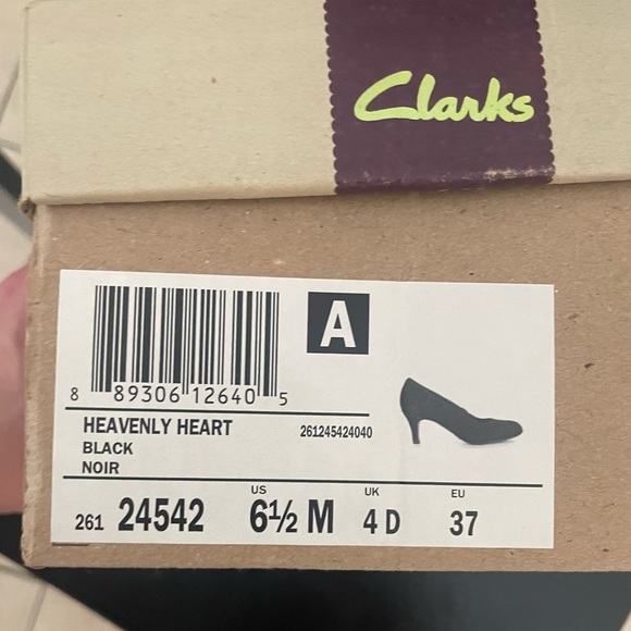 Clarks Heavenly heart black noir pumps size 6.5 EUC - Picture 4 of 4